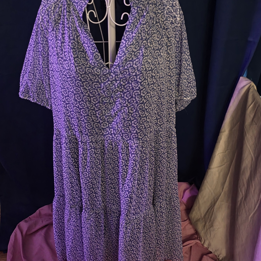 Women’s Floral Print V-Neck Tiered Dress - Purple 1X
